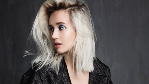 Ламкі передні пасма волосся: чому вони не ростуть і що робити