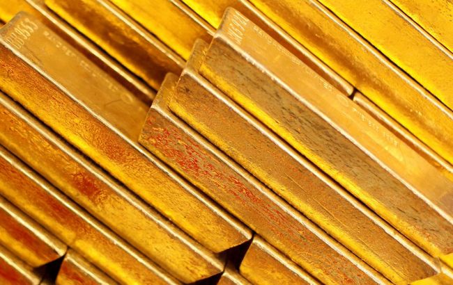 НБУ понизил курс золота