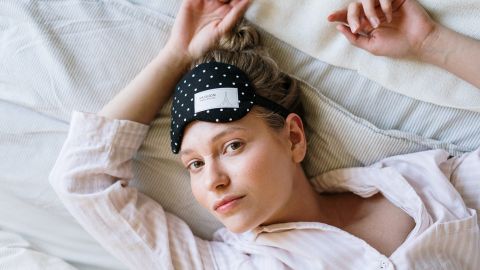 Нутрициолог рассказала, какие продукты способствуют сну, а какие его крадут