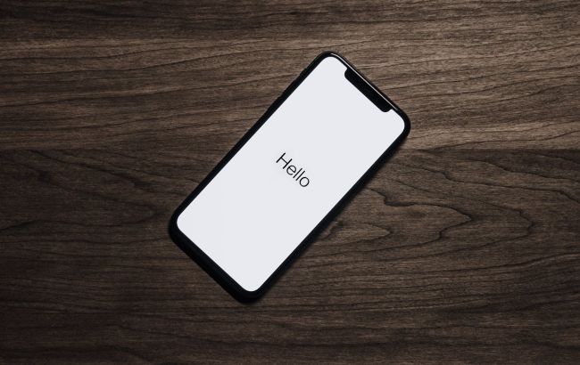 Чому на iPhone яскравість екрана змінюється сама по собі та як виправити цю ситуацію