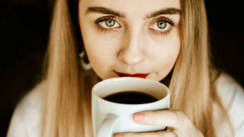 Шкодять самопочуттю і здоров'ю: дієтолог назвала 4 погані ранкові звички