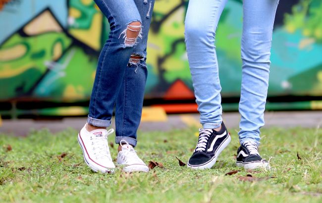 Как носить джинсы скинни стильно: правила от модного эксперта