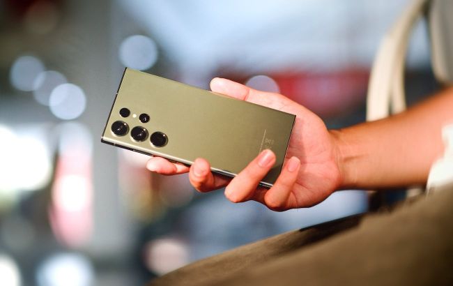 Samsung планує випустити смартфон, який стане конкурентом iPhone Pro