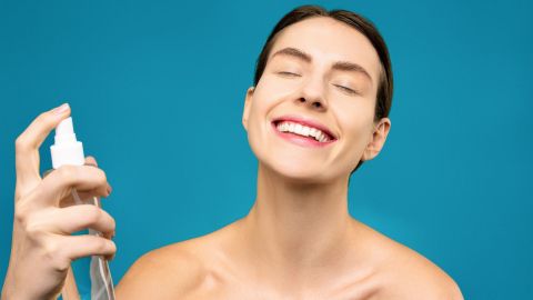 Чому не варто користуватися термальною водою: топ-5 причин від косметолога