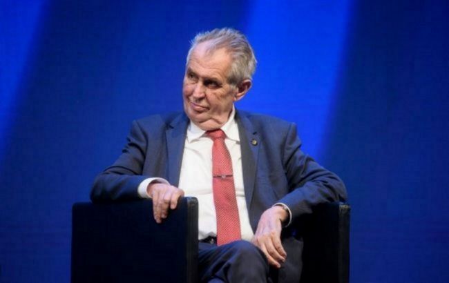 Президента Чехии перевели в стандартную палату: он сможет принимать посетителей