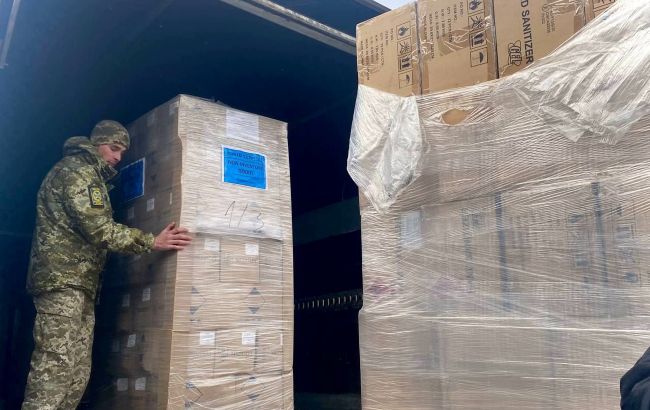 "Динамо" совместно с Фондом братьев Суркисов передал очередную помощь пограничникам