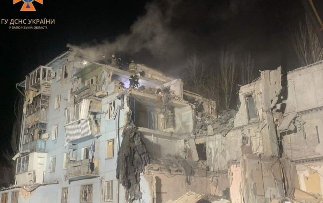 Ракетний удар росіян по будинку в Запоріжжі: кількість загиблих знову зросла