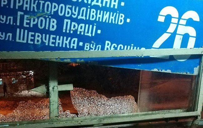 У Харкові невідомі обстріляли трамвай