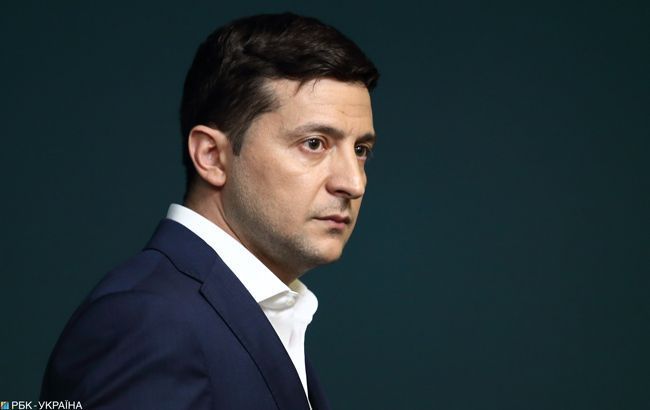 Зеленский предлагает сообщать о коррупции на "горячую линию"