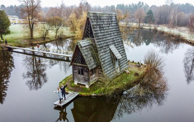 Казковий будинок на воді та підземна церква: кращі локації Львівщини, про яких мало знають туристи