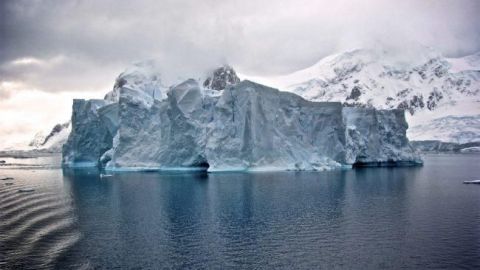 Гренландия и Антарктика тают в шесть раз быстрее из-за глобального потепления