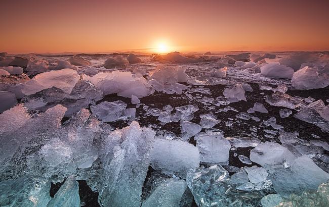 В Германии сильные морозы превратили берег озера в сказочное царство (видео)