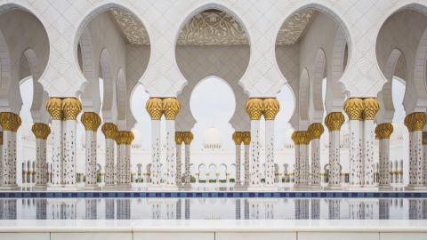 В Абу-Даби ужесточают правила въезда: что изменится