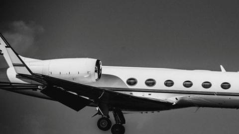 Авиакатастрофа в Иране: спасатели обнаружили обломки самолета