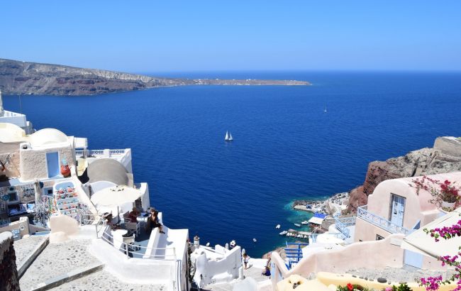 Снова в топе. Греция оказалась среди самых популярных направлений для туристов в Европе