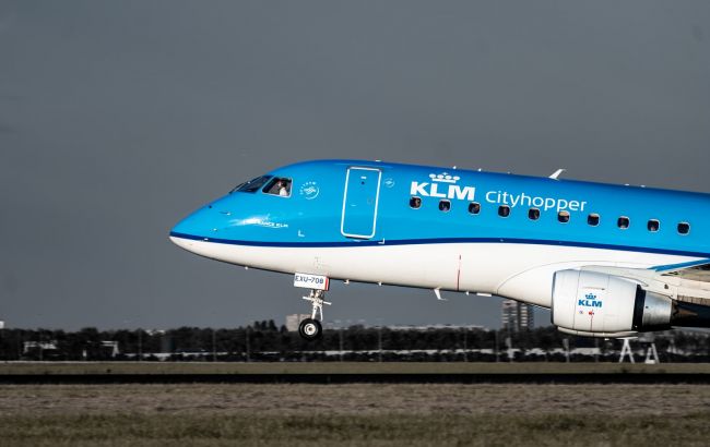"Підняли рівні ризику вище за інших". Коли рейси компанії KLM повернуться в Україну