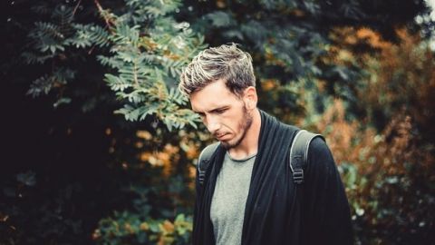 Психологи рассказали, как распознать депрессию у мужчин и как побороть это состояние