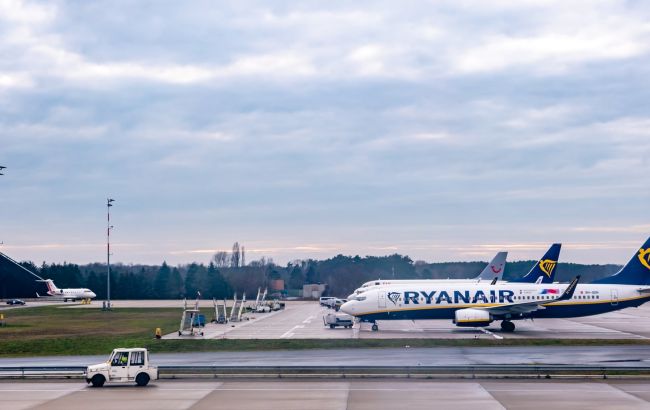 Ryanair полностью отменяет все рейсы из популярного украинского города: названа дата