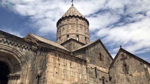 Как бюджетно добраться&nbsp;в Армению из Украины: даты новых рейсов и цены на билеты