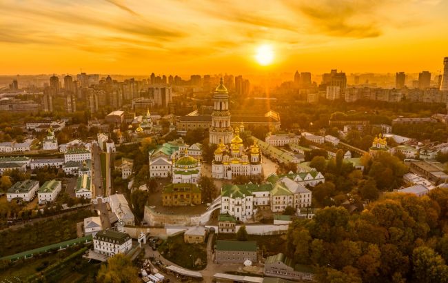 700 тысяч иностранцев. Стало известно, сколько Киев заработал на туризме в 2021 году