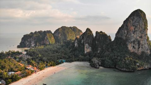 Подорожі повертаються: Таїланд відкриває для туристів ще три регіони