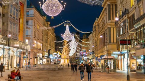 В Вене открываются отели и рестораны &ndash; правила для туристов