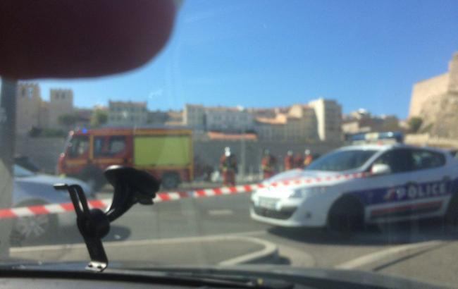 Наезд на людей в Марселе: появились фото с места событий