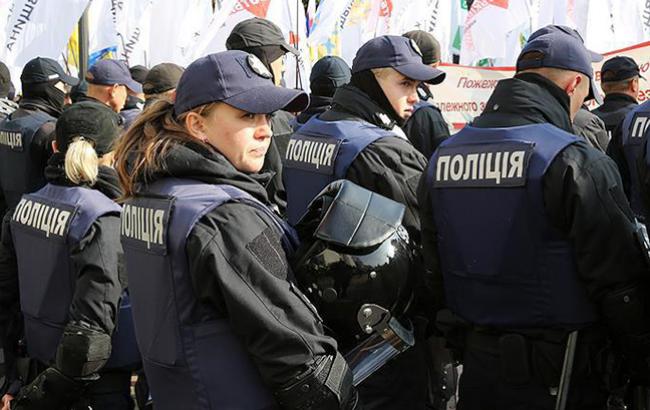 В Киеве задержали мужчину, который направлялся на акцию под Радой с оружием, - полиция