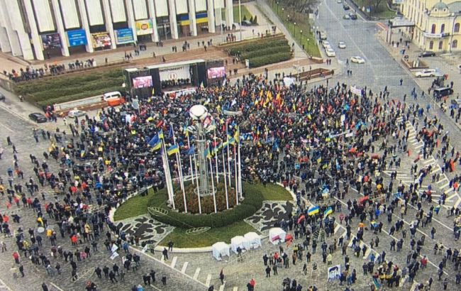 Полиция назвала число участников акции в центре Киева