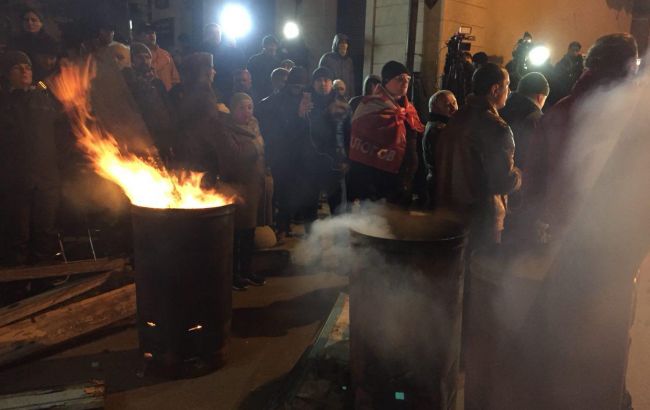 Задержание Саакашвили: под зданием СБУ произошла потасовка