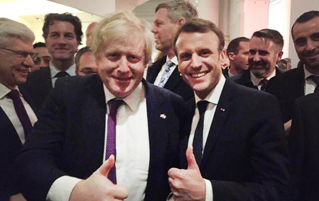 Джонсон предложил построить мост между Британией и Францией