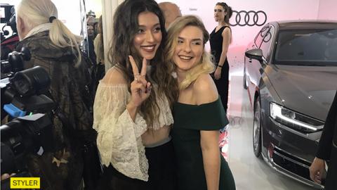 "Можна я покажу ідеал жінки?": Регіна Тодоренко з мамою вразили шанувальників на церемонії Viva найкрасивіші 2018