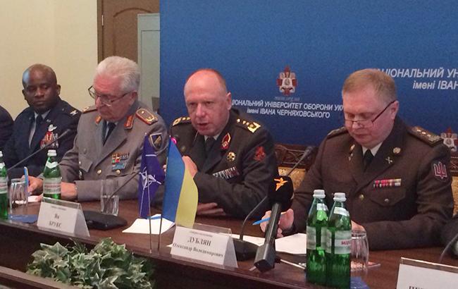 Україна має реструктуризувати Збройні сили, - НАТО