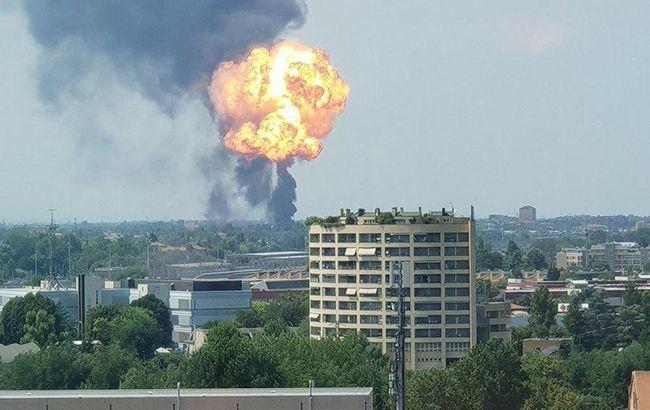 В Болонье пожарные потушили возгорание на месте взрыва