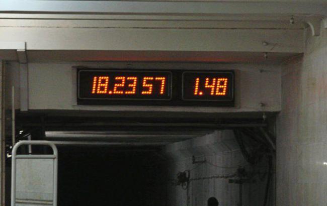 У метро Києва встановлять нові табло зі зворотнім відліком часу