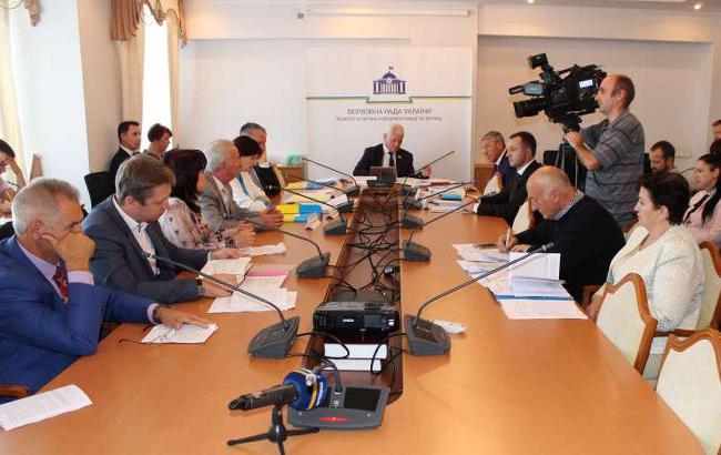 Комітет рекомендує Раді підвищити іменні стипендії парламенту