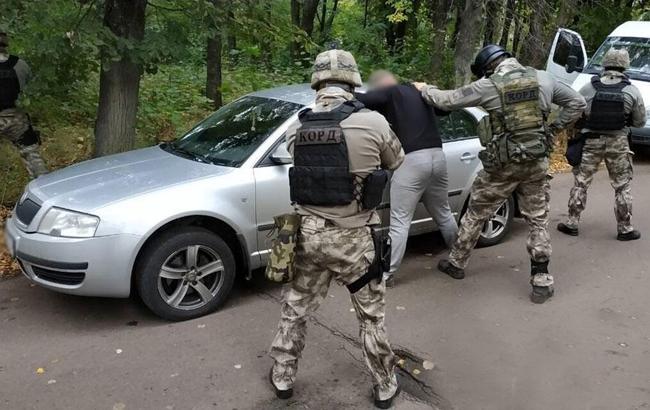 У Чернігівській області поліція затримала наркозбувачів амфетаміну