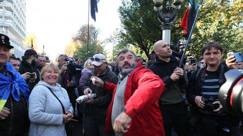 У поліції прокоментували пікетування пам'ятника Ватутіну активістами ОУН