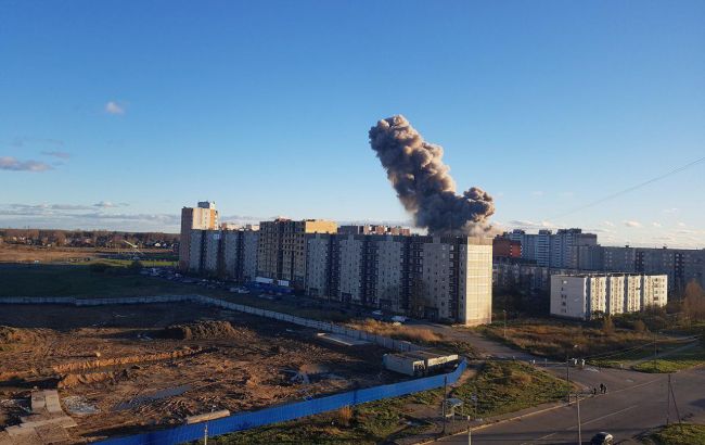 При пожежі на заводі в РФ загинули дві людини