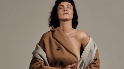 Даша Астаф'єва без макіяжу захопила чуттєвої фотосесією