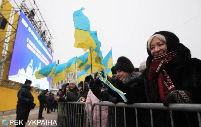 На вулиці Києва через Собор вивели кілька тисяч правоохоронців