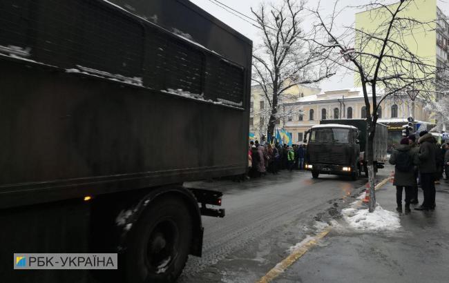 Присутствующих на Софийской площади предупредили о провокациях