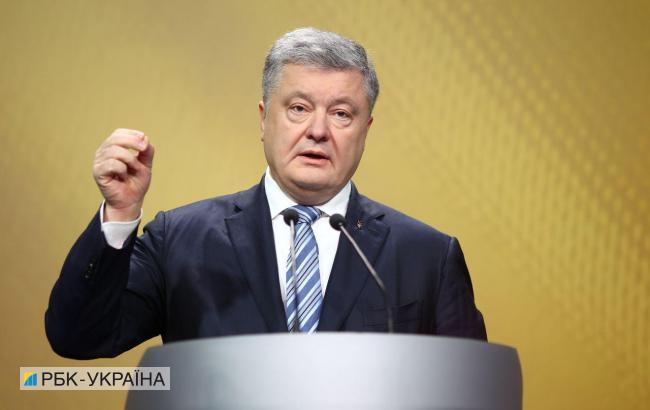 Порошенко наполягає на закріпленні курсу щодо НАТО і ЄС в лютому
