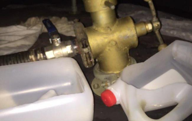 Вкрадену з нафтопроводу "Дружба" нафту знайшли на території санаторію