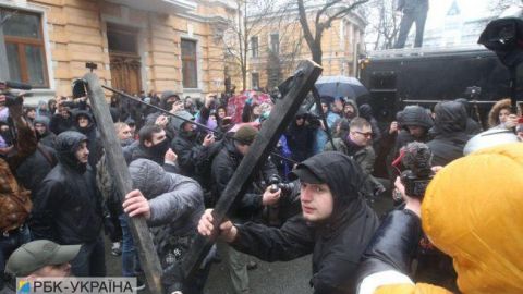 Акция "Нацкорпуса" в Киеве прошла без столкновений