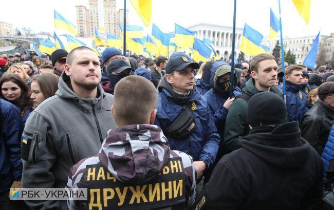 На Майдане началась акция против коррупции в оборонке