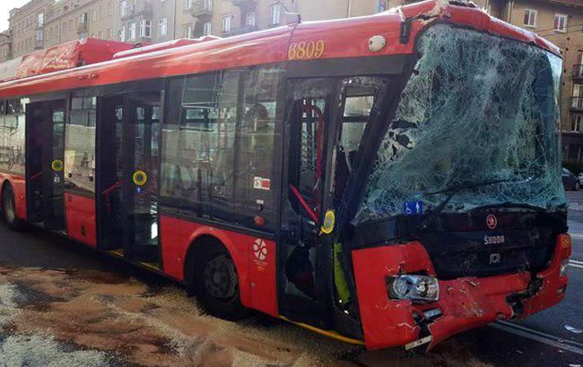 В Словакии при столкновении автобуса и троллейбуса пострадали 12 человек