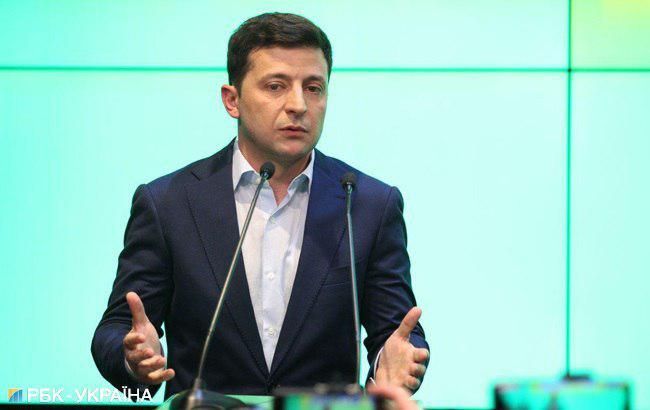 Зеленский пообещал отреагировать на ситуацию с телемостом