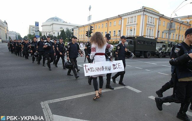 До табору противників Маршу рівності стягують поліцію