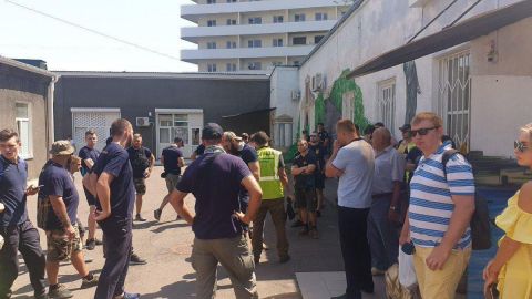 "Нацкорпус" в Одесі заступився за студентів, яких примушують до агітації за Ківалова